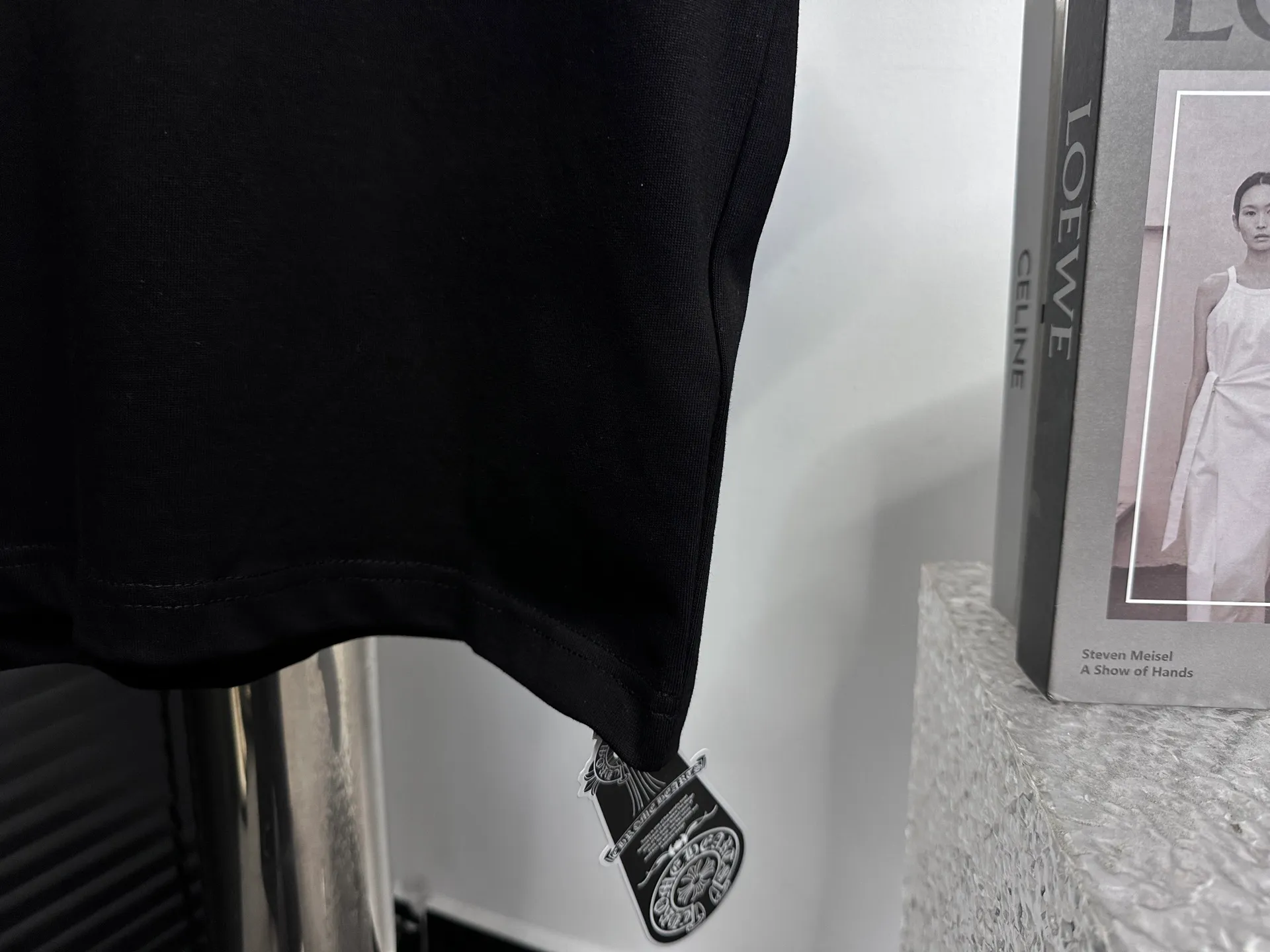 🅿️170 【ChromeHearts】Chrome Hearts 25ss stretched round neck T-shirt Original fabric Official same style Short-sleeved T-shirt Customized 260g vat-dyed fabric Very comfortable to the touch Latest brick cabinet synchronization for spring and summer Fashionable and personalized Super versatile and good-looking Suitable for both men and women A must-have style Tag Collar label Washed wheat Complete with three standards Color: Black White Size: XS-L